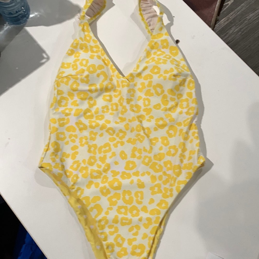 Zafron yellow size 6 one piece swimsuit